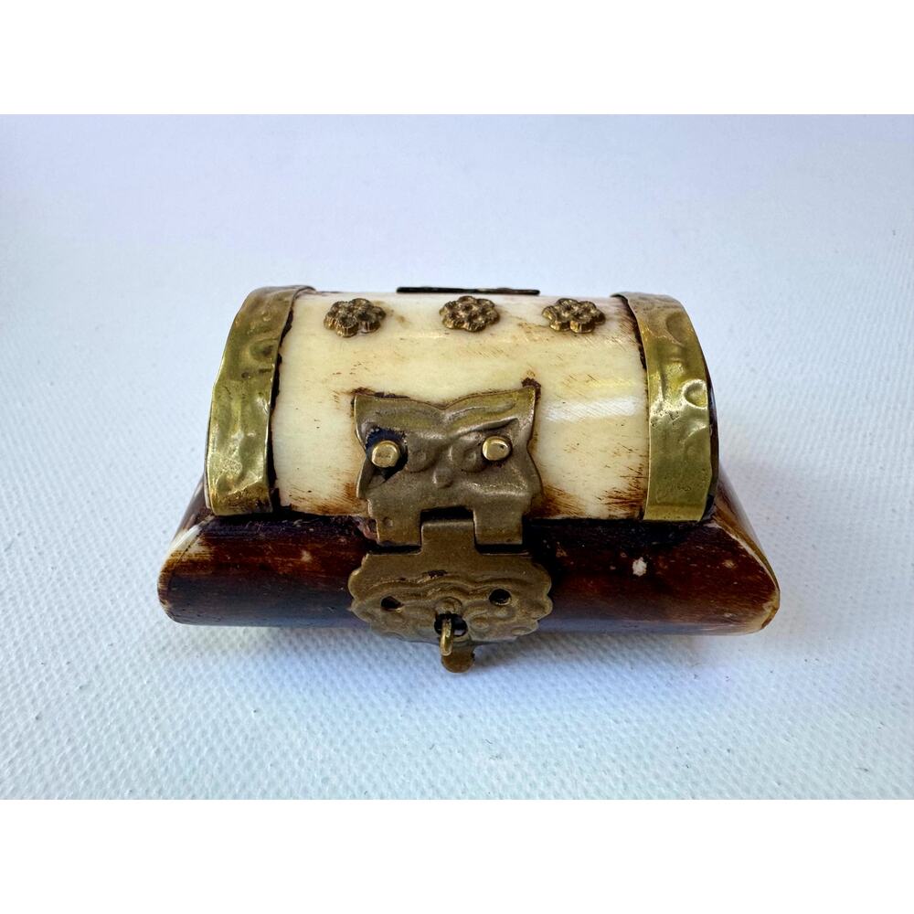 Vintage Indian Bone Inlaid Miniature Trinket Box Brass Mounted Jewelry Casket